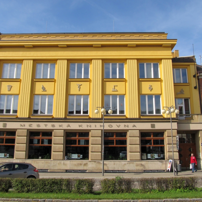 budova městské knihovny v Novém Městě nad Metují